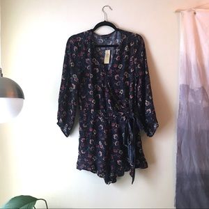 American Eagle floral romper - Sz S